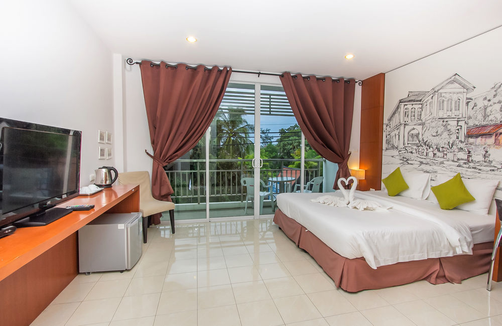 Sugar Ohana Poshtel Phuket Exterior photo